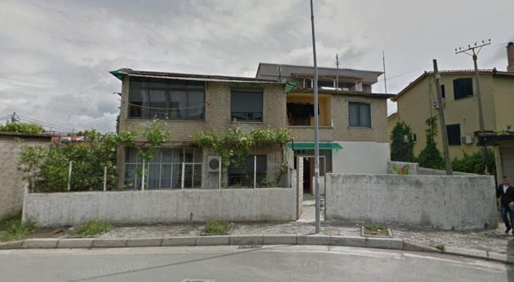 Shitet, Apartament 1+1, Selite