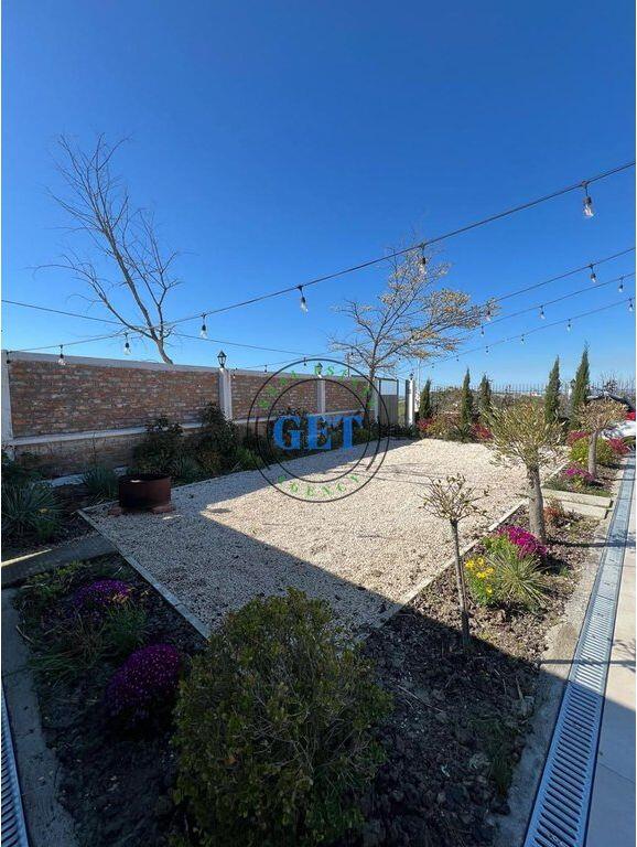 Shitet, Vilë Druri , Shkallnur, Durrës