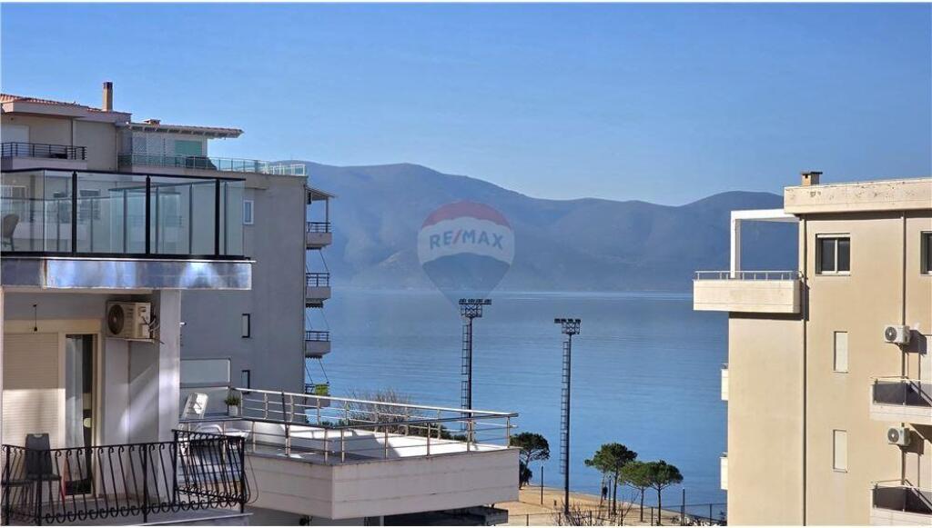 Premium 1+1 apartment for sale on Lungomare first line