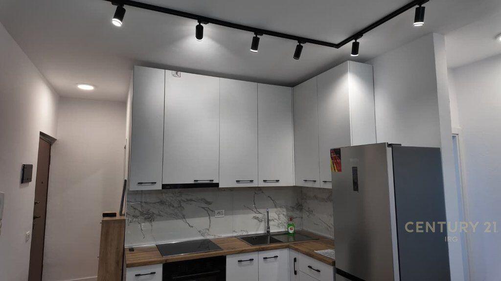 JEPET APARTAMENT 2+1 PER QIRA PRANE PAZARIT!