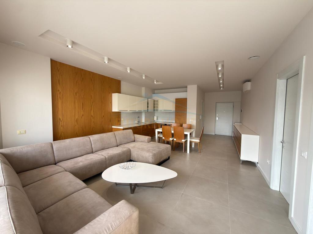 Apartament 2+1+2 , ne shitje Kika 2 , Komuna e Parisit.