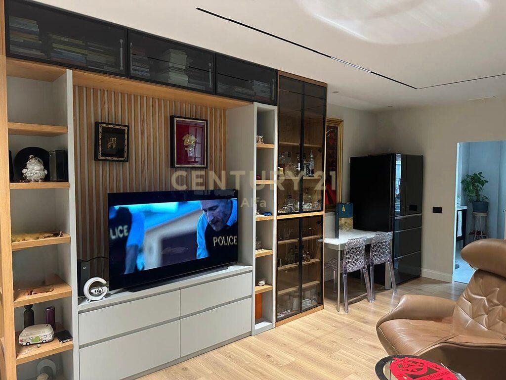 Jeper me qira apartament 2+1+2 tek Shallvaret!