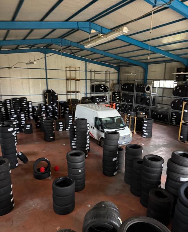 WAREHOUSE FOR RENT 500 M2 KASHAR 1500 EURO