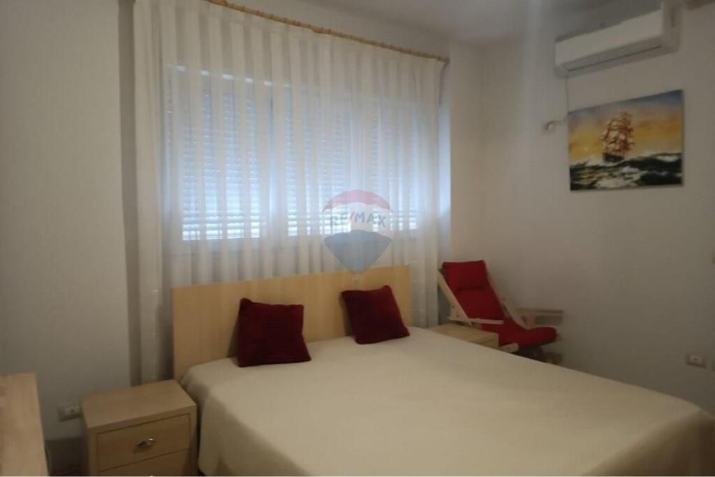 Apartament me qera 2+1 te rruga e Kavajes