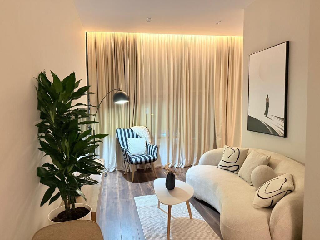 Apartament 2+1, Rruga e Kavajes!