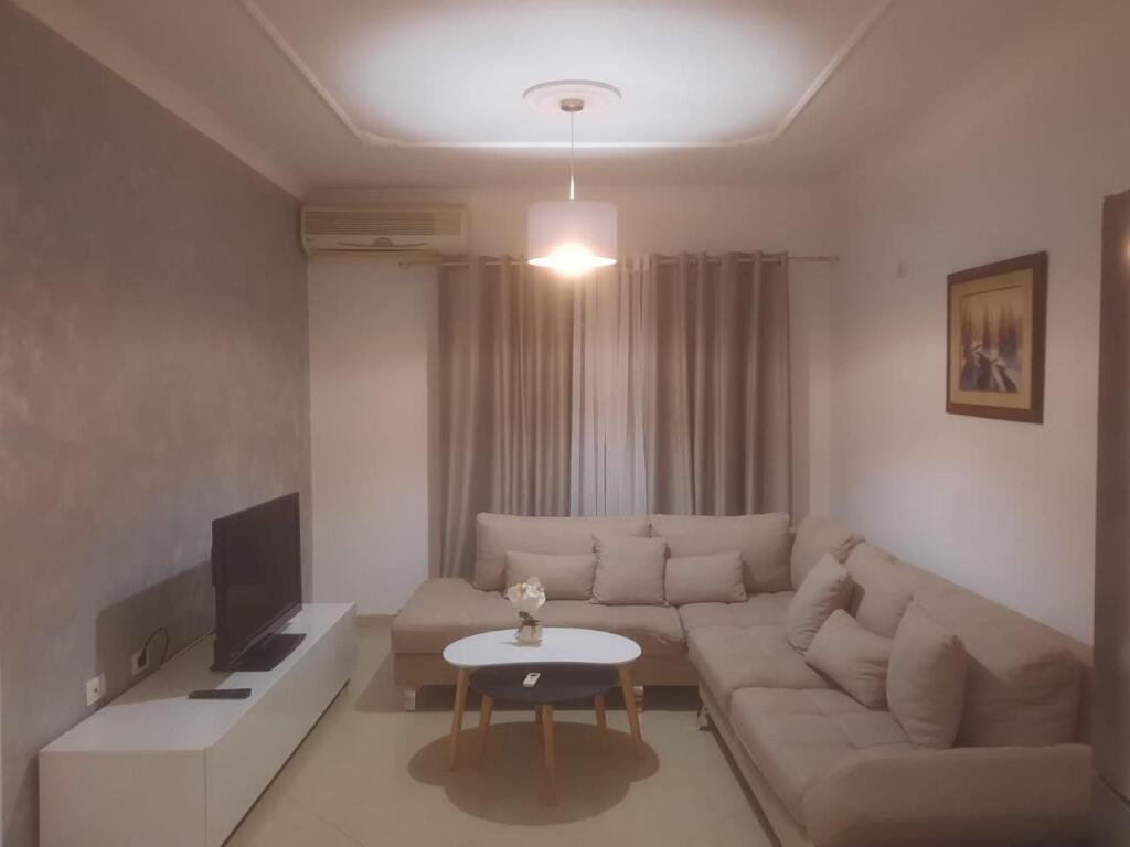 Appartamento 1+1 in affitto ad Astir vicino al Bar 2 Palmat