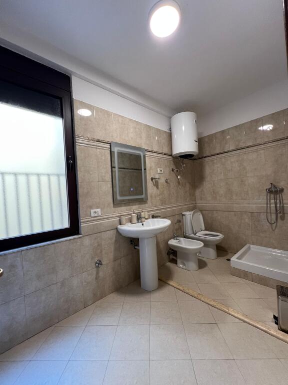 Appartamento 2+1, Via Kavaja!