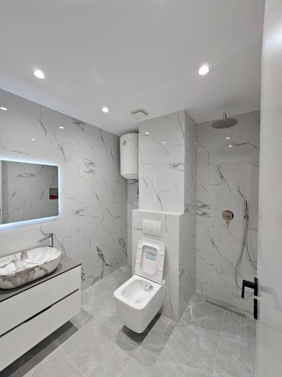 📌Shitet Apartament 2+1 me Garazh 📍 Pazari i Ri!!!