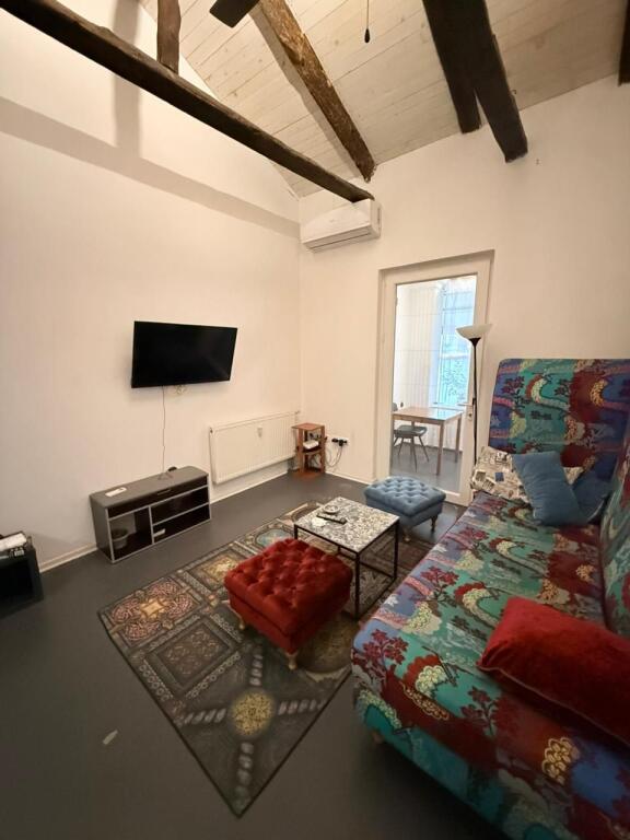 CASA PRIVATA IN AFFITTO VICINO AL LICEO PETRO NINI LUARASI