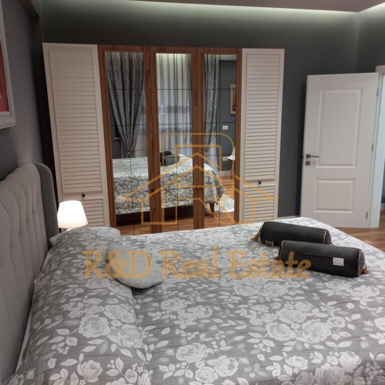 🏡 Jepet me qira apartament 1+1 – Rruga Margarita Tutulani