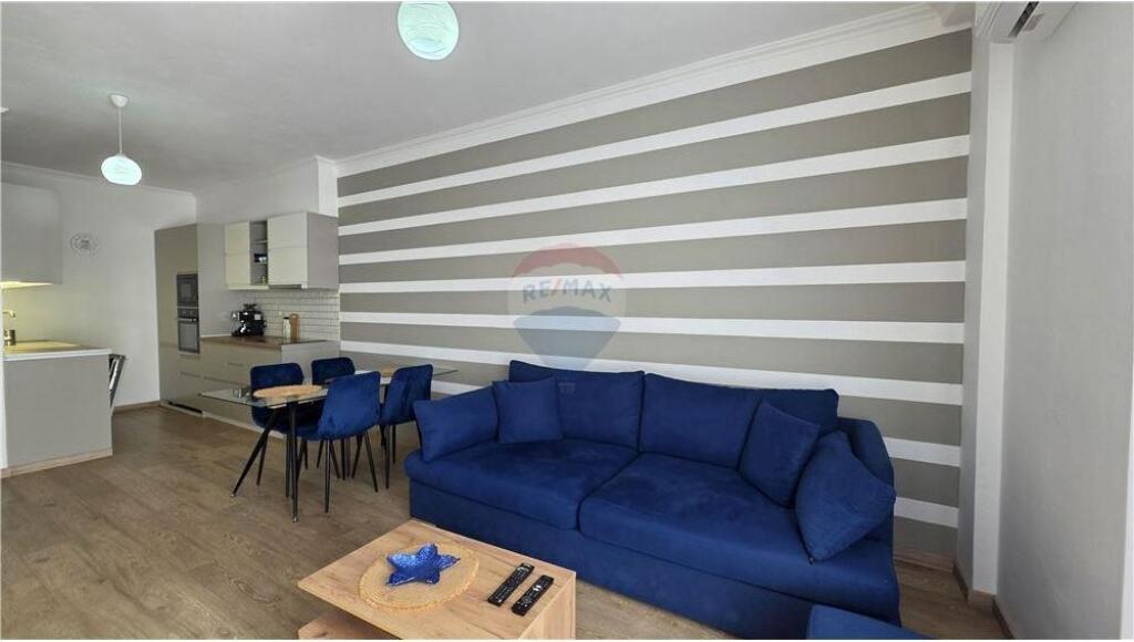 Premium 1+1 apartment for sale on Lungomare first line