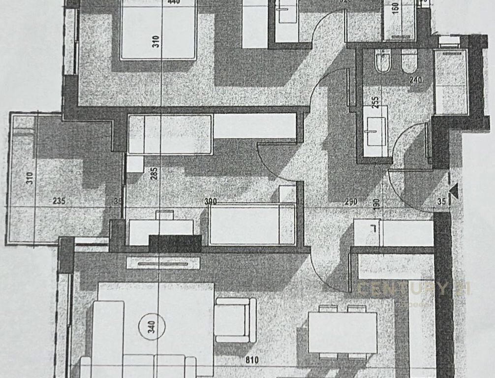 Shitet apartament 2+1+2 – Rruga 5 Maj!!