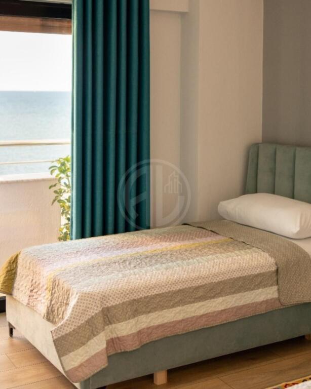 Apartament 2+1+2 per qera- Full Sea View në Currila