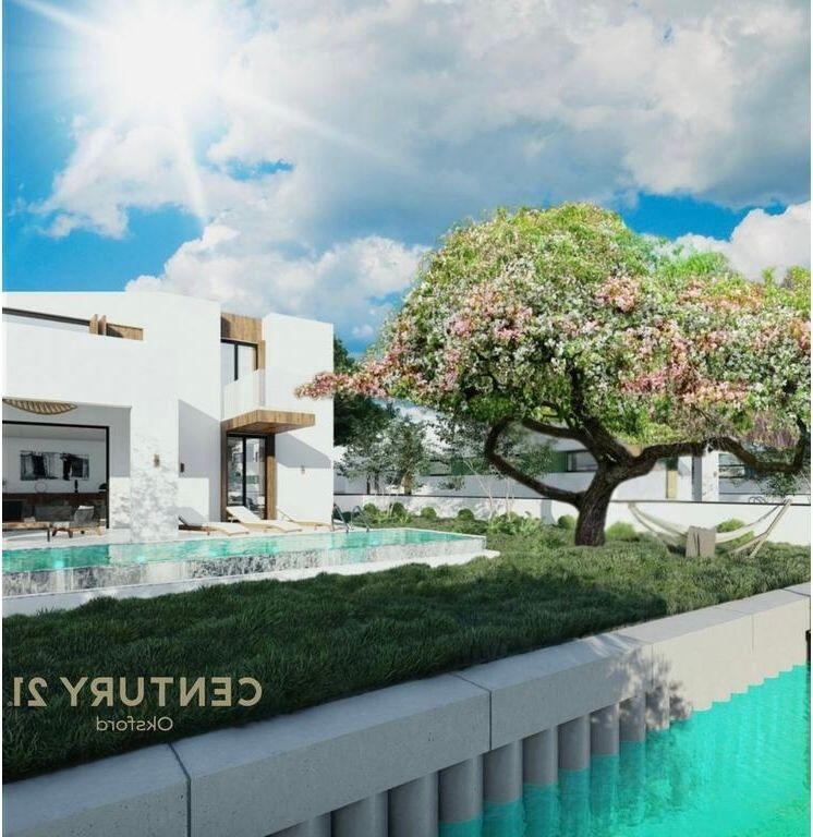 WE SELL INDIVIDUAL VILLA WITH YARD, IN THE COMPLEX “TURQUOISE MARINA”!