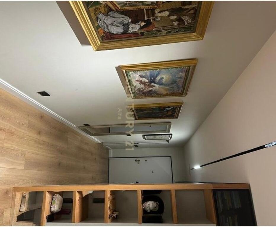 Jeper me qira apartament 2+1+2 tek Shallvaret!