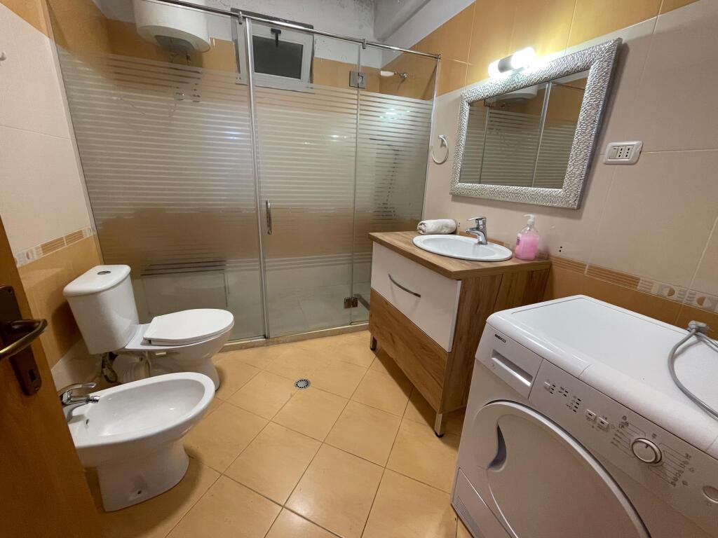 Apartament 2+1 me Qira tek Rruga Durresit