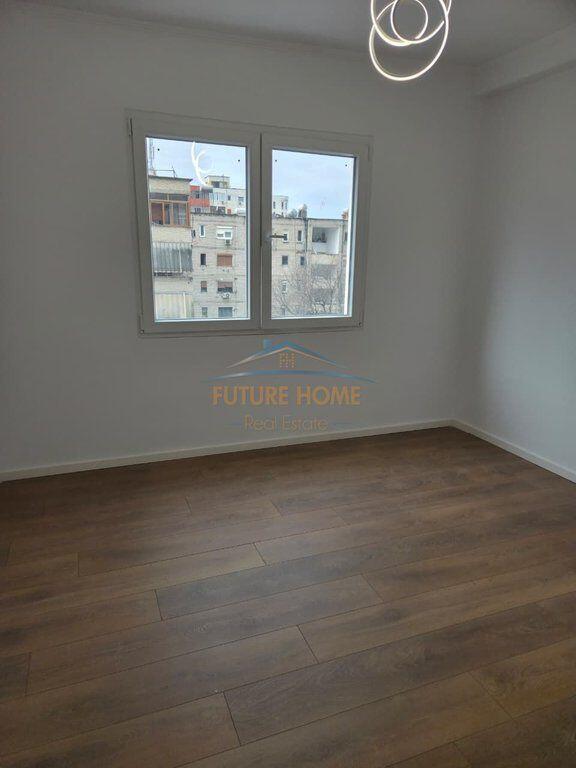 Shitet, Apartament 1+1, Tregu elektrik, Tiranë.
