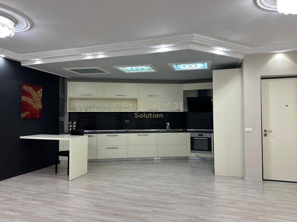 Apartament 2+1+2 per shitje prane Pallatit me Shigjeta