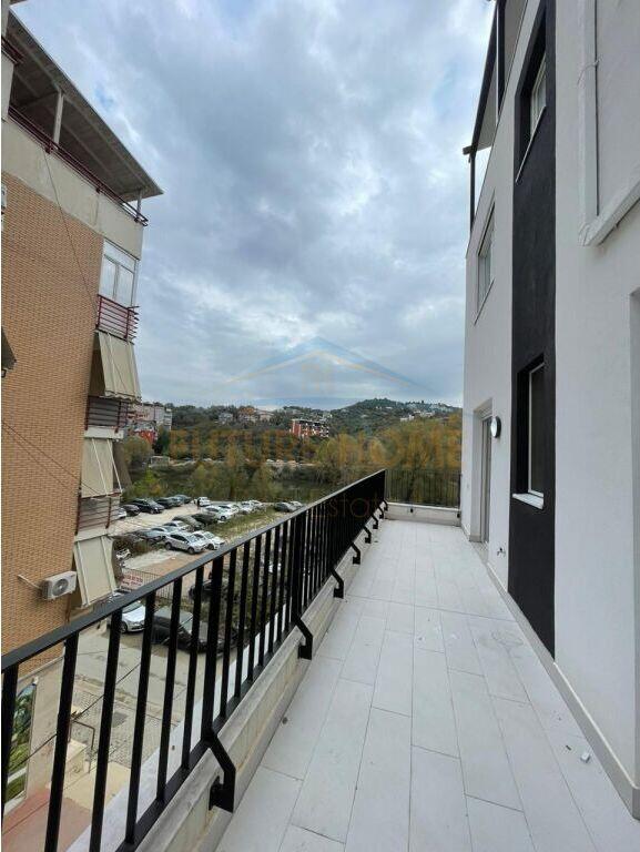 Affitto, Appartamento 2+1 + Veranda, Complesso FZ, Lago Secco, Tirana