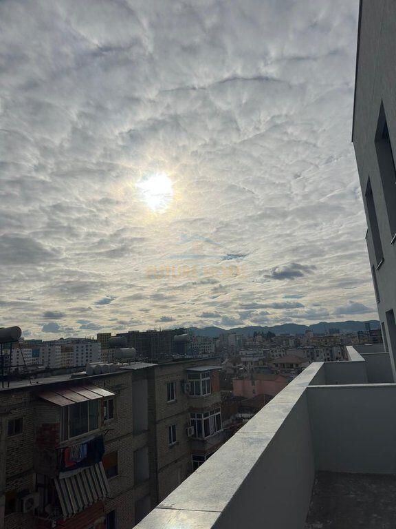 Shitet, Apartament 2+1+2, Ali Demi, Tiranë.