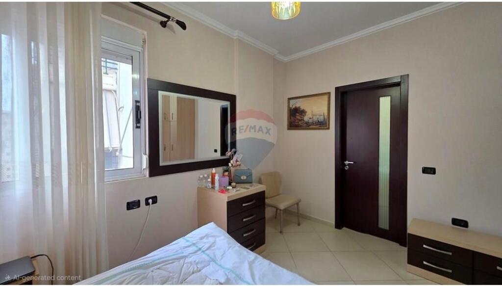 Apartament 3+1+2 për Shitje – Rruga e Çipajve, Vlorë