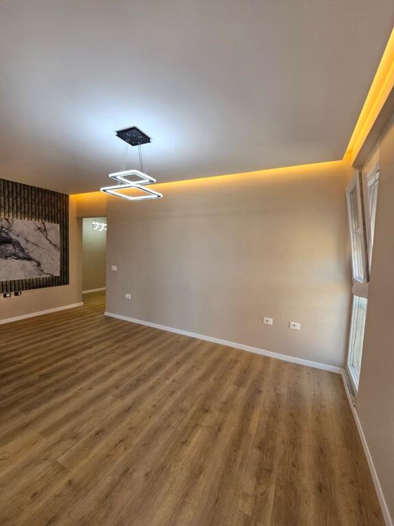 📌Shitet Apartament 2+1 me Garazh 📍 Pazari i Ri!!!