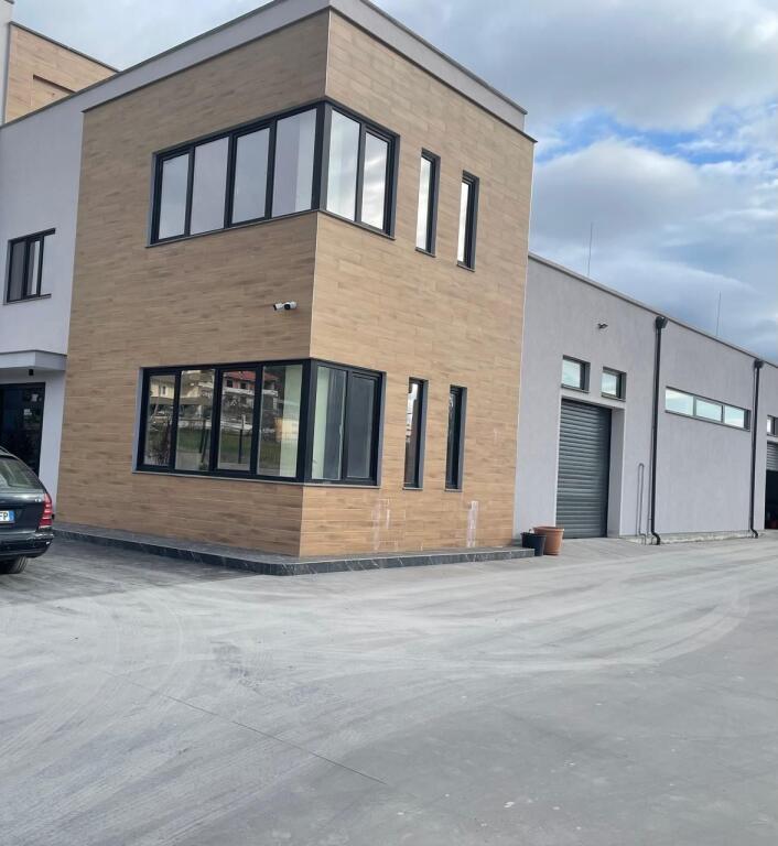 Warehouse for rent – 200 m²  PRUSH