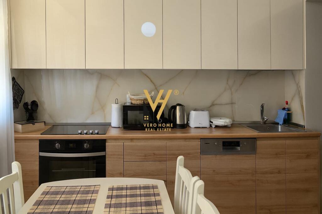 JEPET APARTAMENT 1+1+BLK ME QERA TE RRUGA FORTUZI 65.000 LEKE