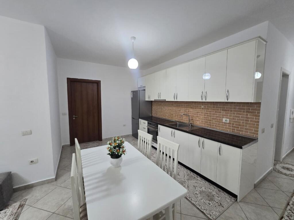 Appartamento 2+1+2 In Affitto, Concord Center, Tirane