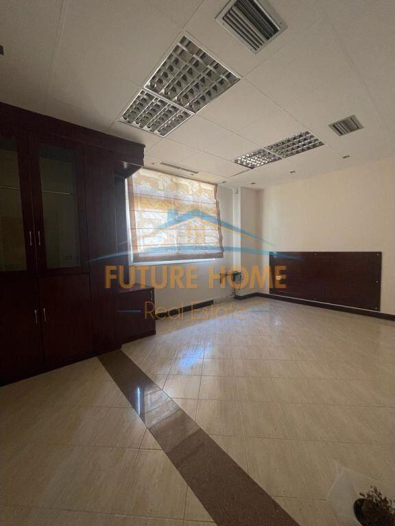 Shes apartament 3+1+2,Mine Peza,Tiranë