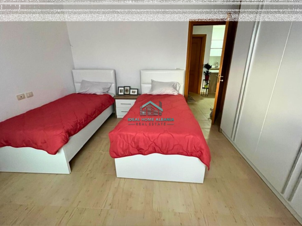 Apartament 2+1+2 për Shitje – Kati i Sipërm, Lungomare, Vlore.