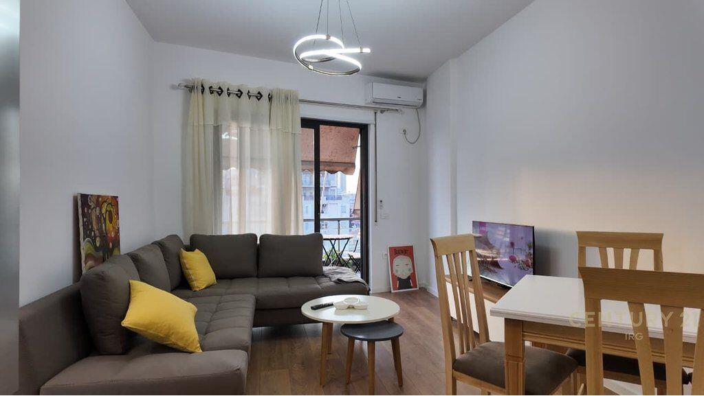 JEPET APARTAMENT 2+1 PER QIRA PRANE PAZARIT! 820 € /Muaj