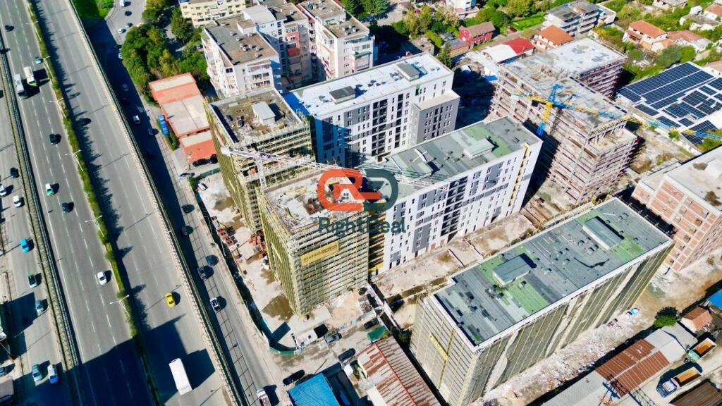 Okazion Kleringu! Tek "Tirana New Entry", Shitet Apartament 2+1+2, Me Strukture Perfekte !!