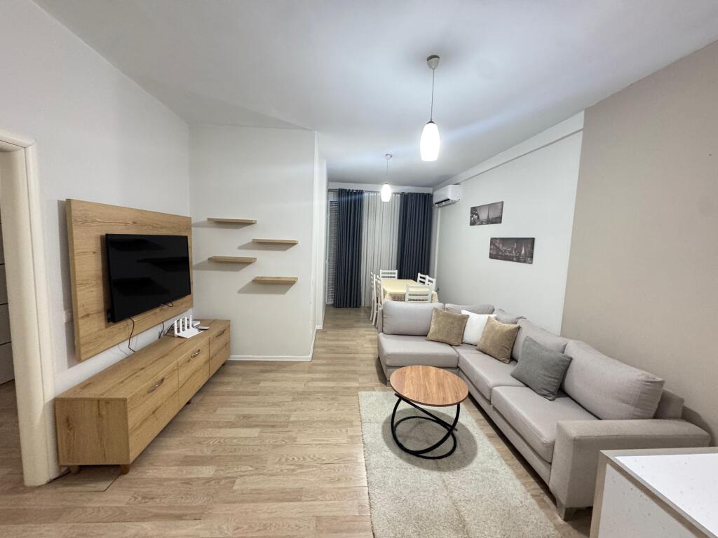 Kodra e Diellit – Appartamento 2+1 in affitto
