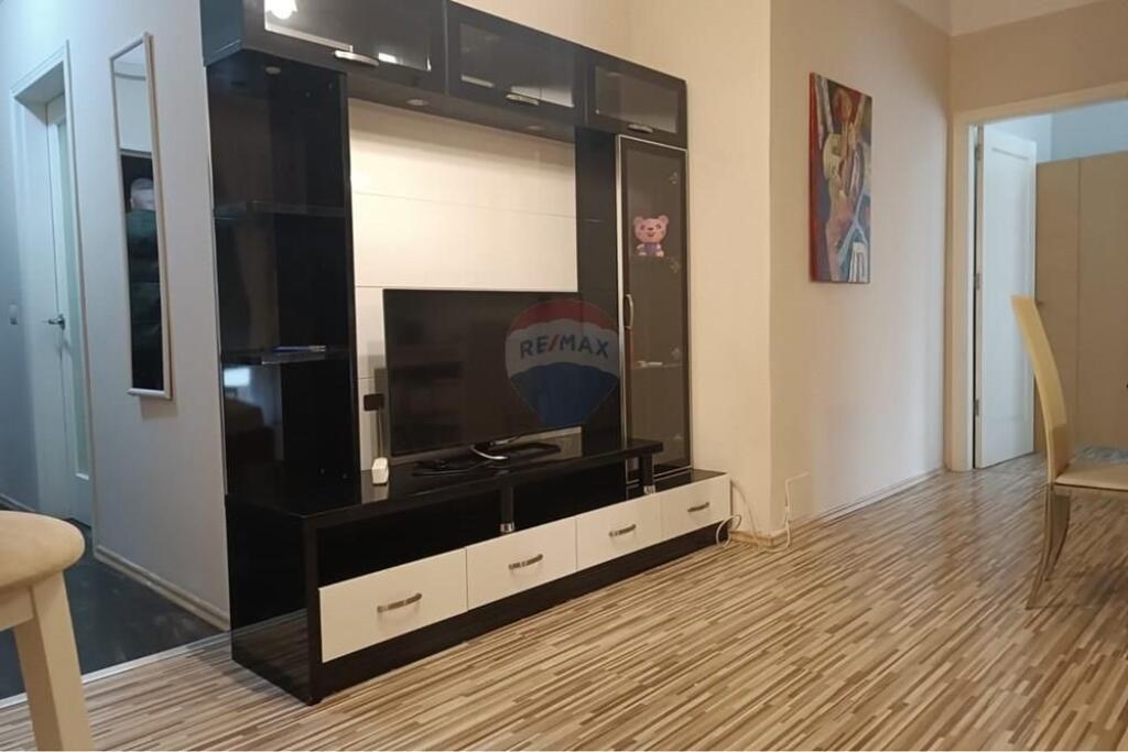 Apartament me qera 2+1 te rruga e Kavajes