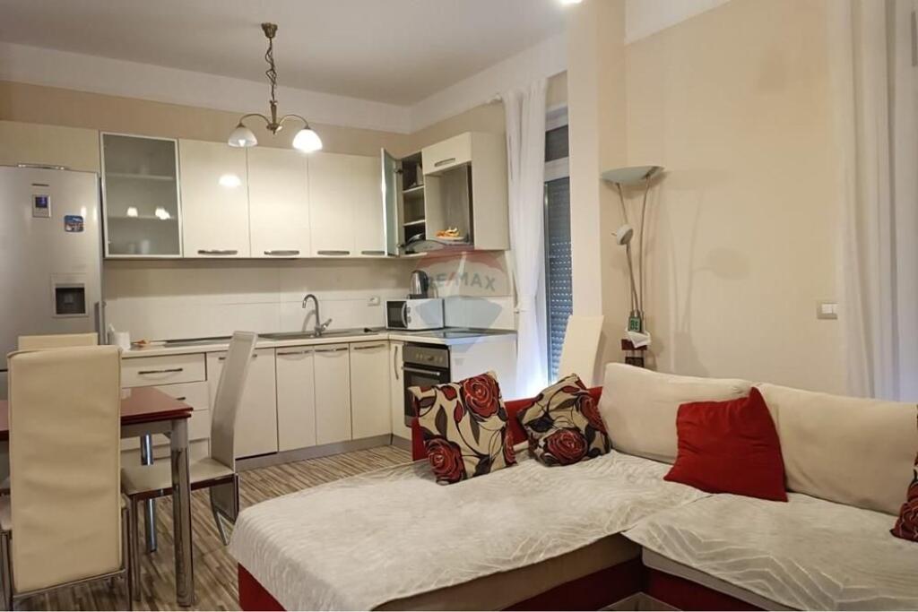Apartament 2+1 per qira tek Rruga e Kavajes!