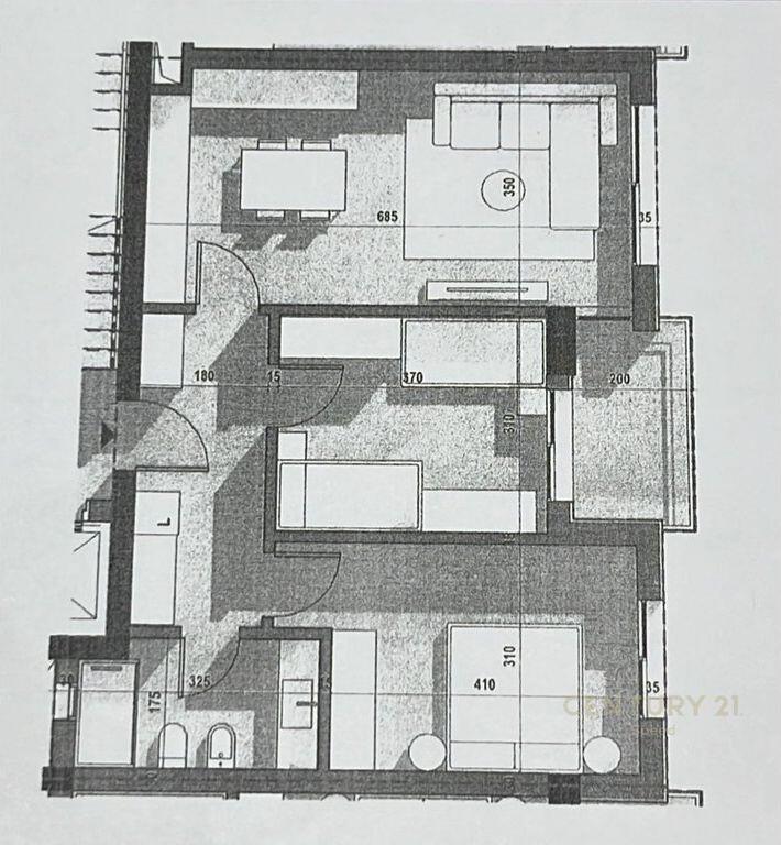 Shitet apartament 2+1 – Rruga 5 Maj!!