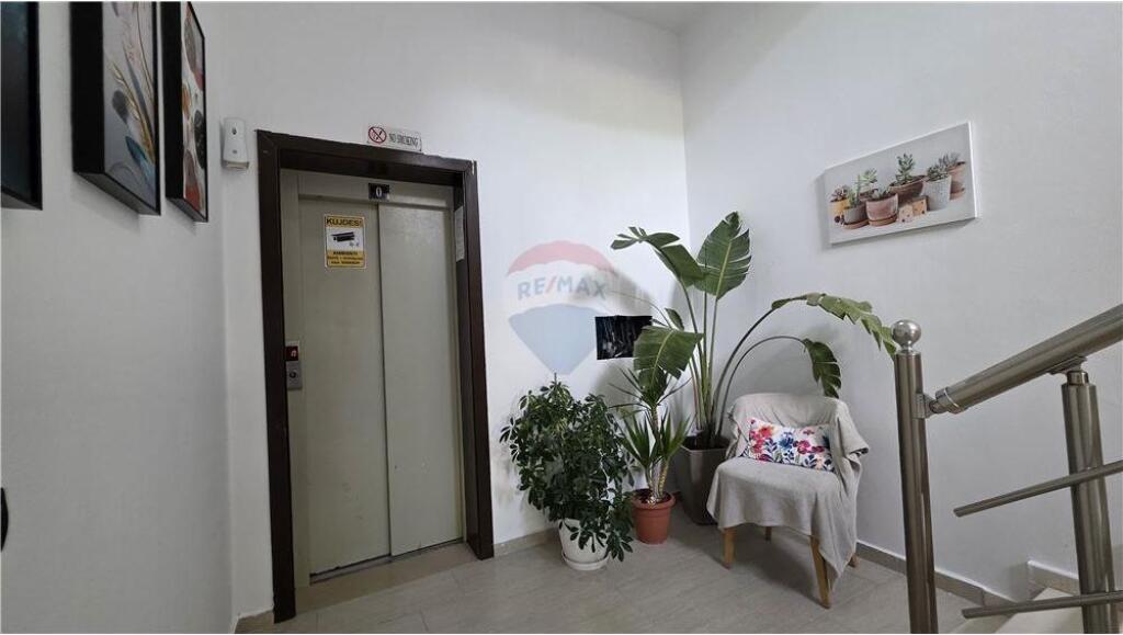 🌊 Apartament 2+1+2 për Shitje – Lungomare, Vlorë 🌊