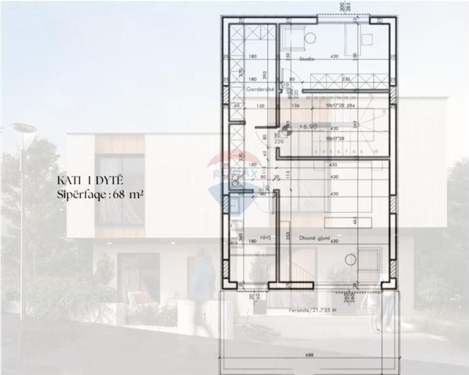 Shitet Vila 3 kate buze Liqenit te Farkes