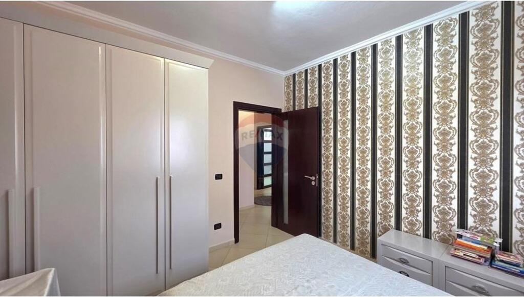 Apartament 3+1+2 për Shitje – Rruga e Çipajve, Vlorë