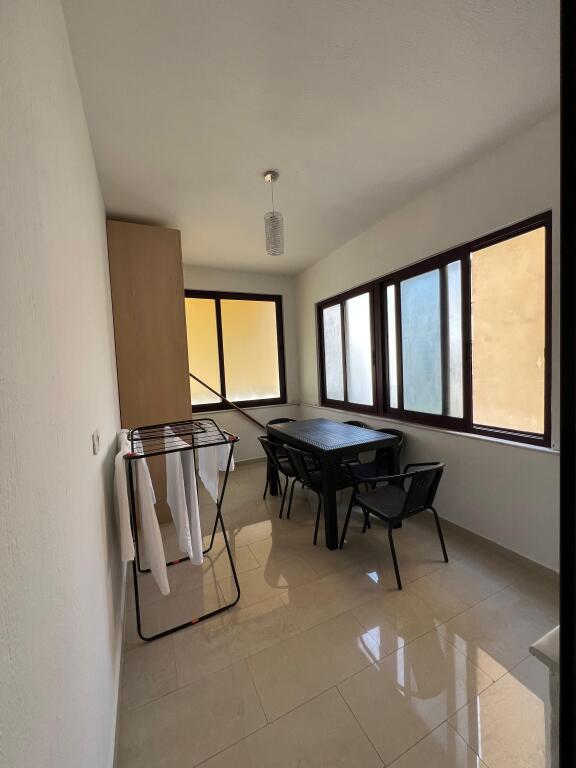 Appartamento 2+1, Via Kavaja!