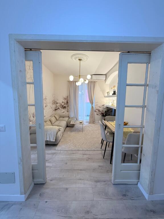 Apartament 2+1 ne shitje, Bllok, super i investuar