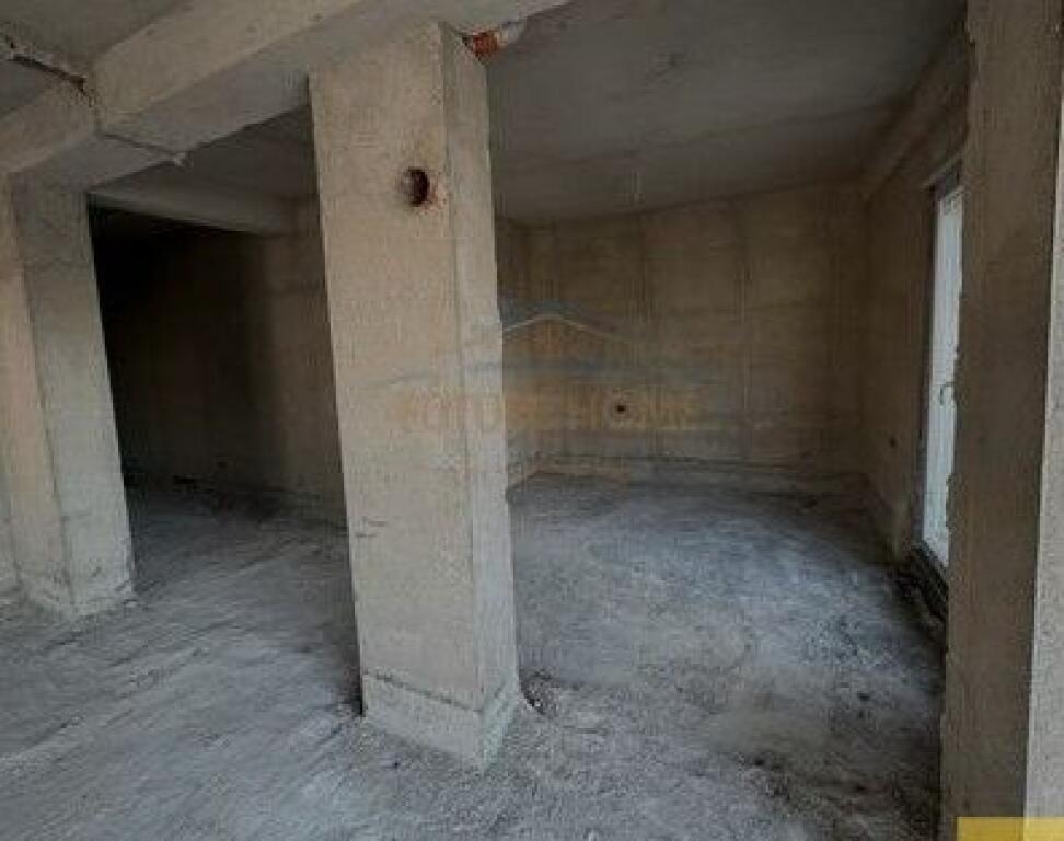 Penthouse for sale, Boulevard Jeanne d'Arc, Tirana.