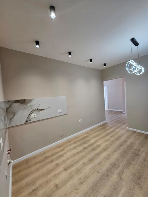 📌Shitet Apartament 2+1 me Garazh 📍 Pazari i Ri!!!