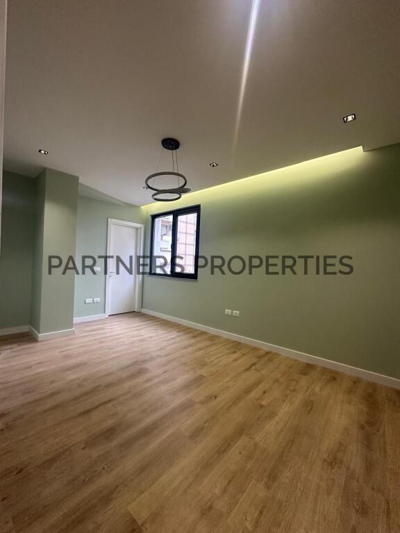 SHITET 3+1+LAVANDERI + 2 TUALETE 198,000 €