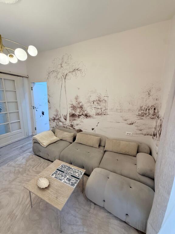 Apartament 2+1 ne shitje, Bllok, super i investuar