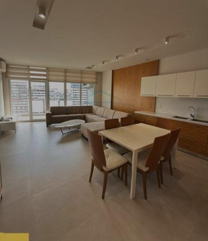 Shitet, Apartament 2+1+2 , Kika 2 , Komuna e Parisit.