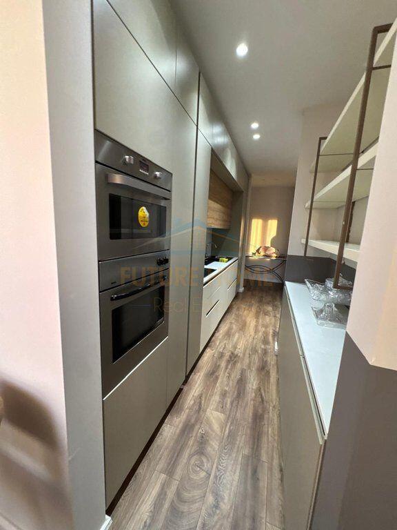 APPARTAMENTO 3+1+POSTO AUTO IN AFFITTO, IN CENTRO