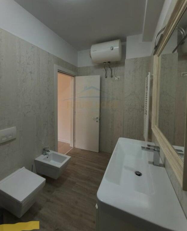 Shitet, Apartament 2+1+2 , Kika 2 , Komuna e Parisit.