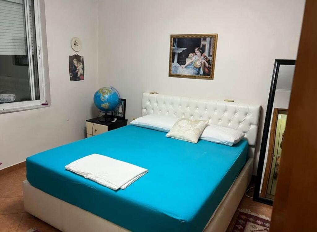 Apartament 2+1 ne Bllok per shitje,Prane Gjimnazit Petro Nini